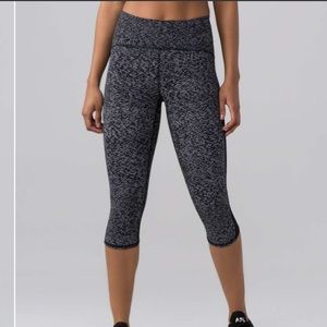 lululemon athletica Charcoal and Black Cropped Leggings
